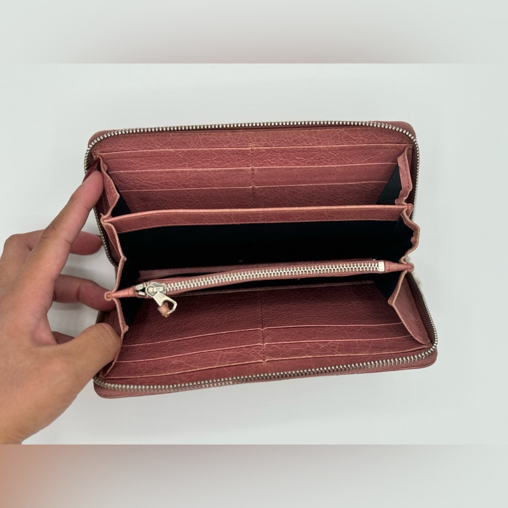 BALENCIAGA The City Leather Continental Wallet - Picture 8 of 12